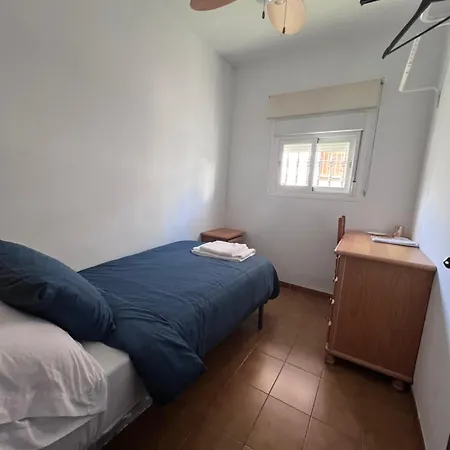 Single In Shared Marbella