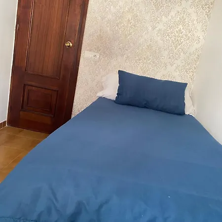 Single In Shared Homestay
